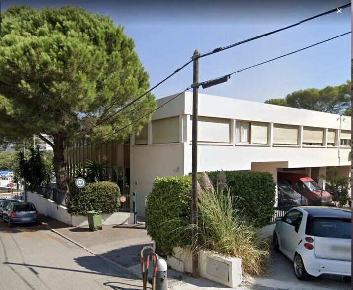 Bureau dans Le Cannet à louer - Photo de l’immeuble – Image 1 sur 21
