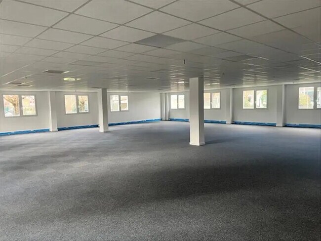 Plus de détails pour Bureau à vendre