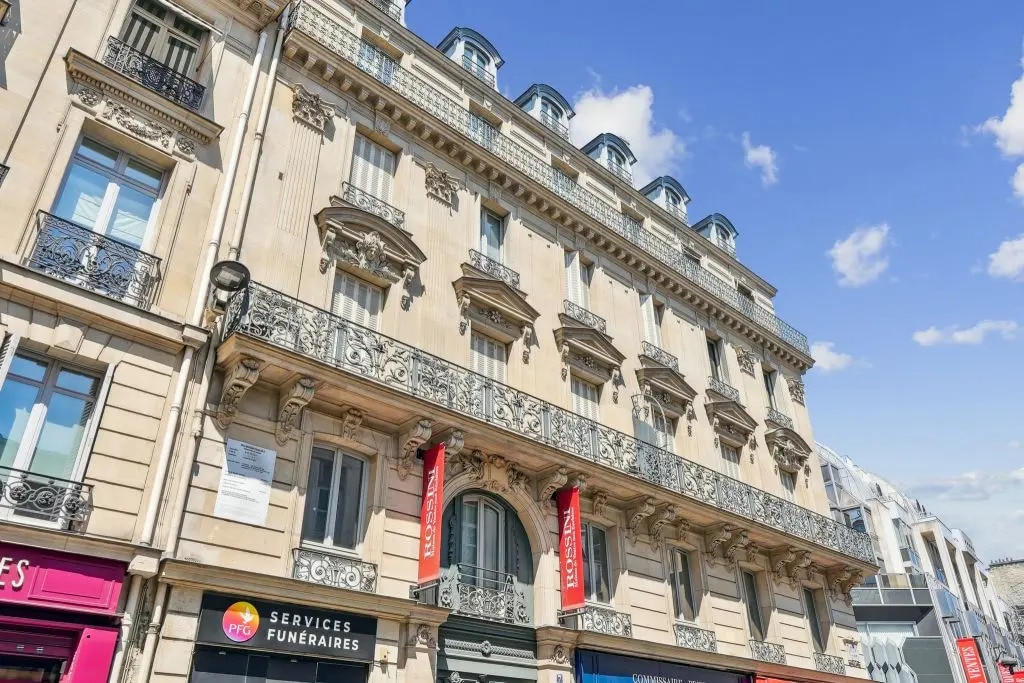 7 Rue Drouot, Paris à louer Photo de l’immeuble– Image 1 sur 10