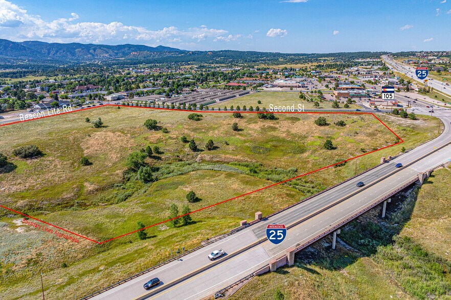 Monument Gateway Hwy 105/I-25 22.20 AC portefeuille de 2 biens à vendre sur LoopNet.fr - Photo de l’immeuble – Image 2 sur 3