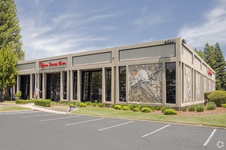 11395 Folsom Blvd, Rancho Cordova, CA à louer - Photo de l’immeuble – Image 2 sur 6