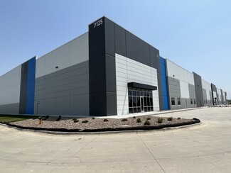 Plus de détails pour 7055-7125 SE Delaware Ave, Ankeny, IA - Industriel/Logistique à louer