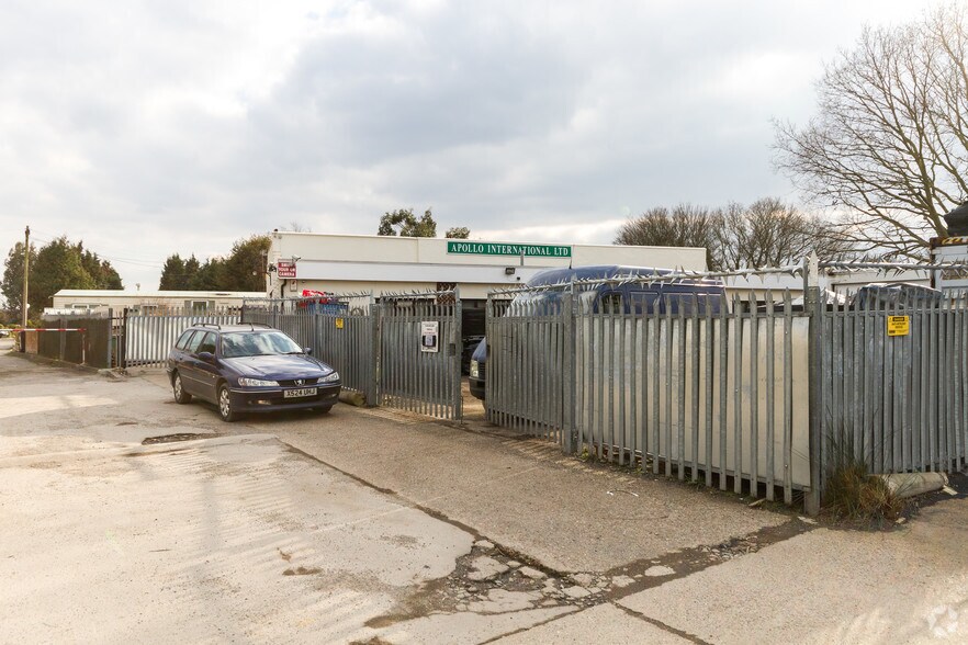 The Mayphil industrial Area portefeuille de 5 biens à vendre sur LoopNet.fr - Photo principale – Image 3 sur 4