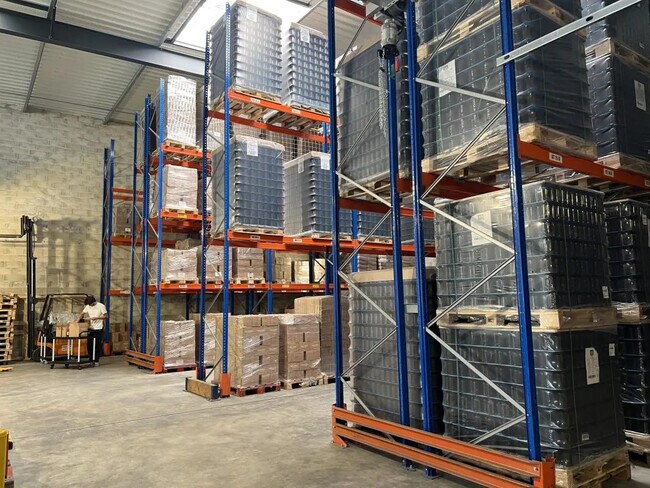 Plus de détails pour 7 Rue Chauvart, Gonesse - Bureau, Local d'activités à louer