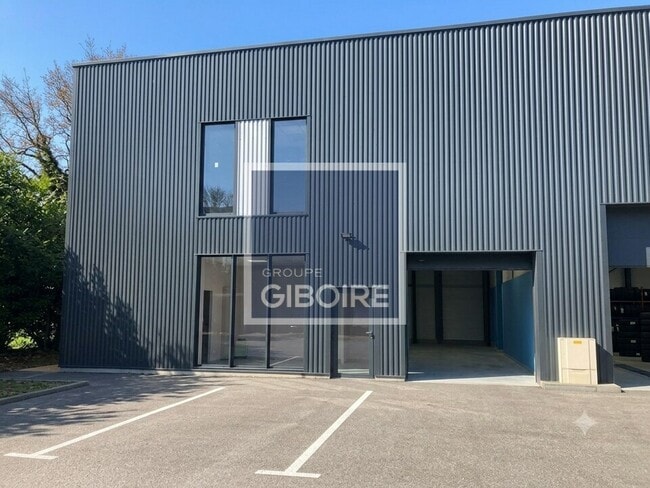 Plus de détails pour Industriel/Logistique à louer