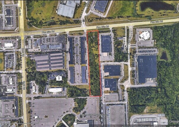 46755 Five Mile Rd, Plymouth, MI à vendre - Aérien – Image 2 sur 4