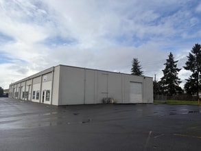 550 Shelley St, Springfield, OR à louer Photo intérieure– Image 1 sur 2