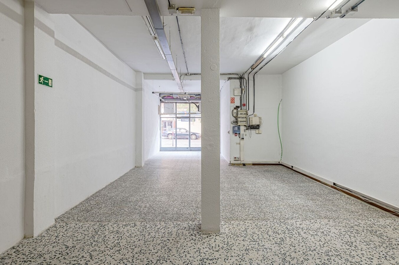 Madrid, MAD 28017 - Lot 1 - - Photo intérieure - Image 2 of 5
