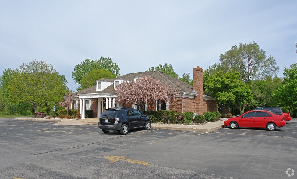730 Fox St, Mukwonago, WI à vendre - Photo principale – Image 2 sur 7