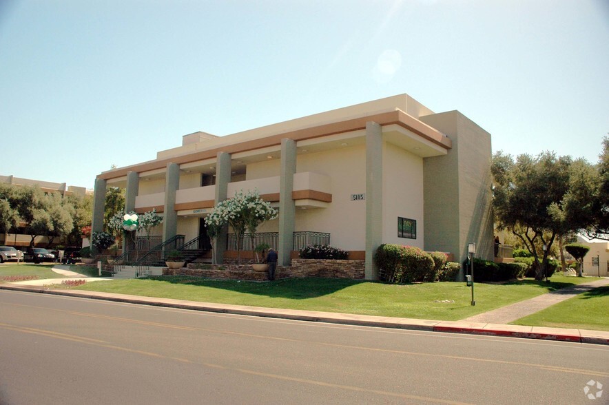 5115 N 40th St, Phoenix, AZ à louer - Photo de l’immeuble – Image 3 sur 83