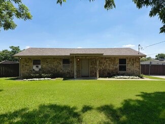 Plus de détails pour 414 N Kealy Ave, Lewisville, TX - Bureau à vendre
