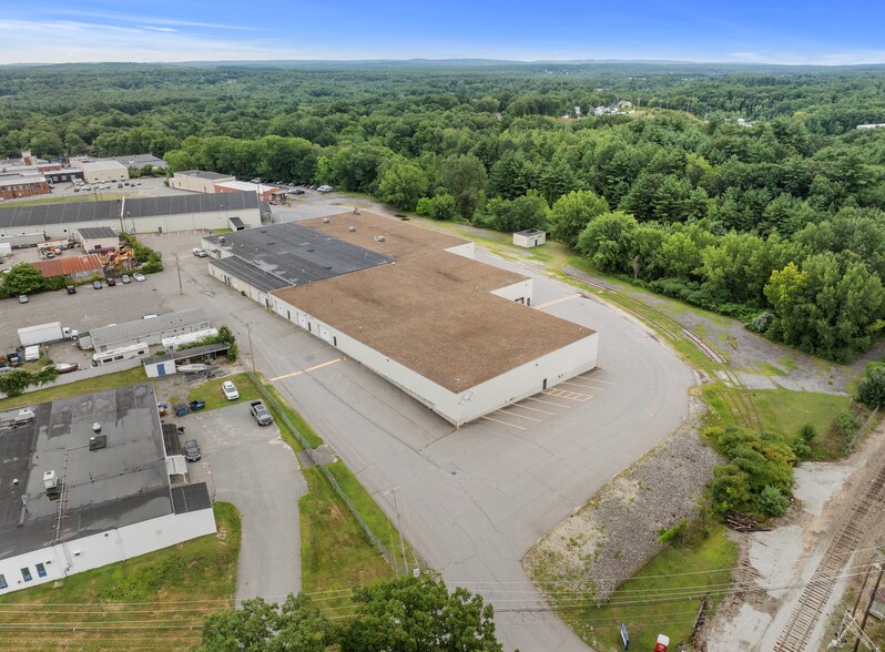 Leominster Commerce Center portefeuille de 4 biens à vendre sur LoopNet.fr - Photo de l’immeuble – Image 3 sur 9