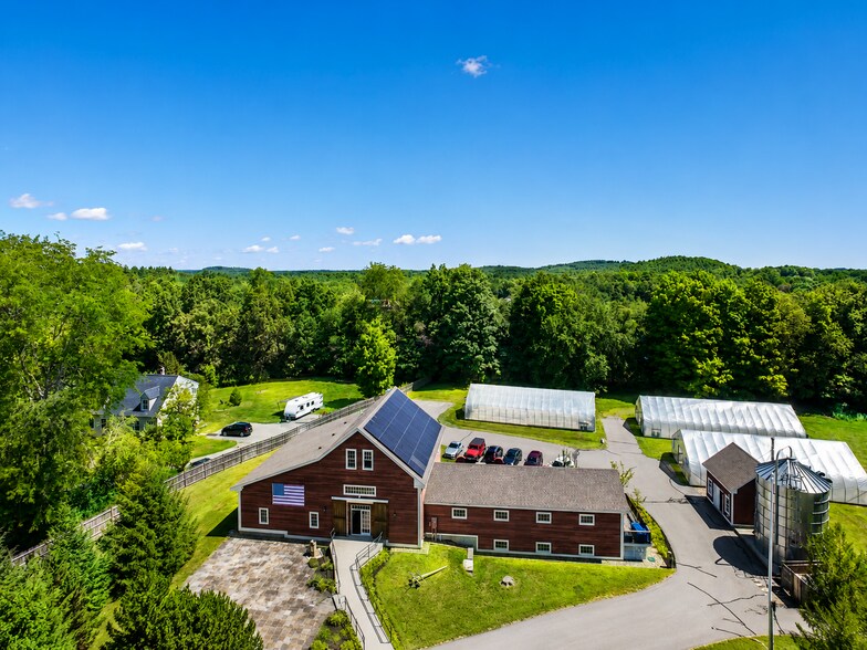 244 Amesbury Rd, Kensington, NH à louer - Photo de l’immeuble – Image 1 sur 34