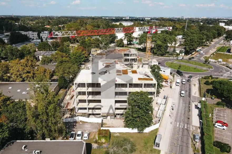 Bureau dans Pessac à vendre - Photo de la construction – Image 2 sur 3