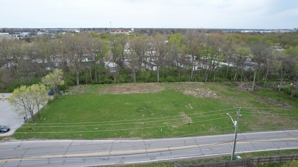 5252 W Troy Ave, Indianapolis, IN à vendre - Photo de l’immeuble – Image 2 sur 4