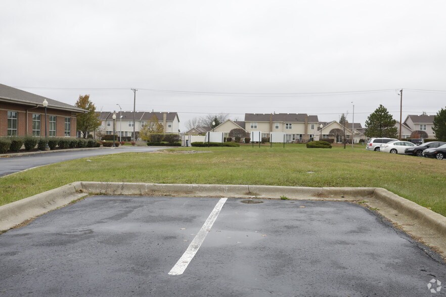 7975 175th St West, Tinley Park, IL à vendre - Photo de l’immeuble – Image 3 sur 8