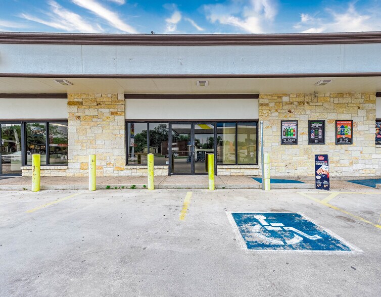 1417 7th St, Bay City, TX à louer - Photo de l’immeuble – Image 3 sur 35