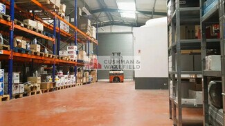 Plus de détails pour Local d'activités à louer