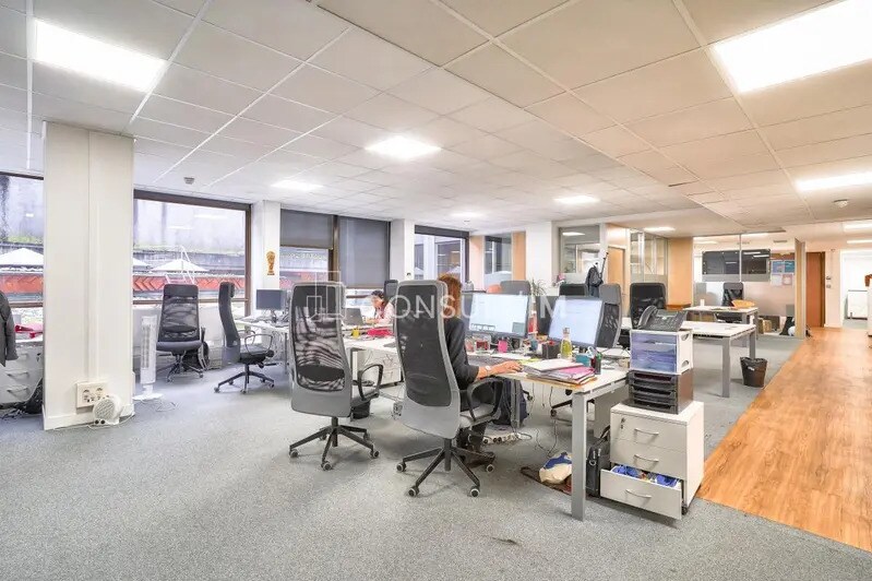 Bureau dans Saint-Cloud à louer - Photo intérieure – Image 1 sur 8