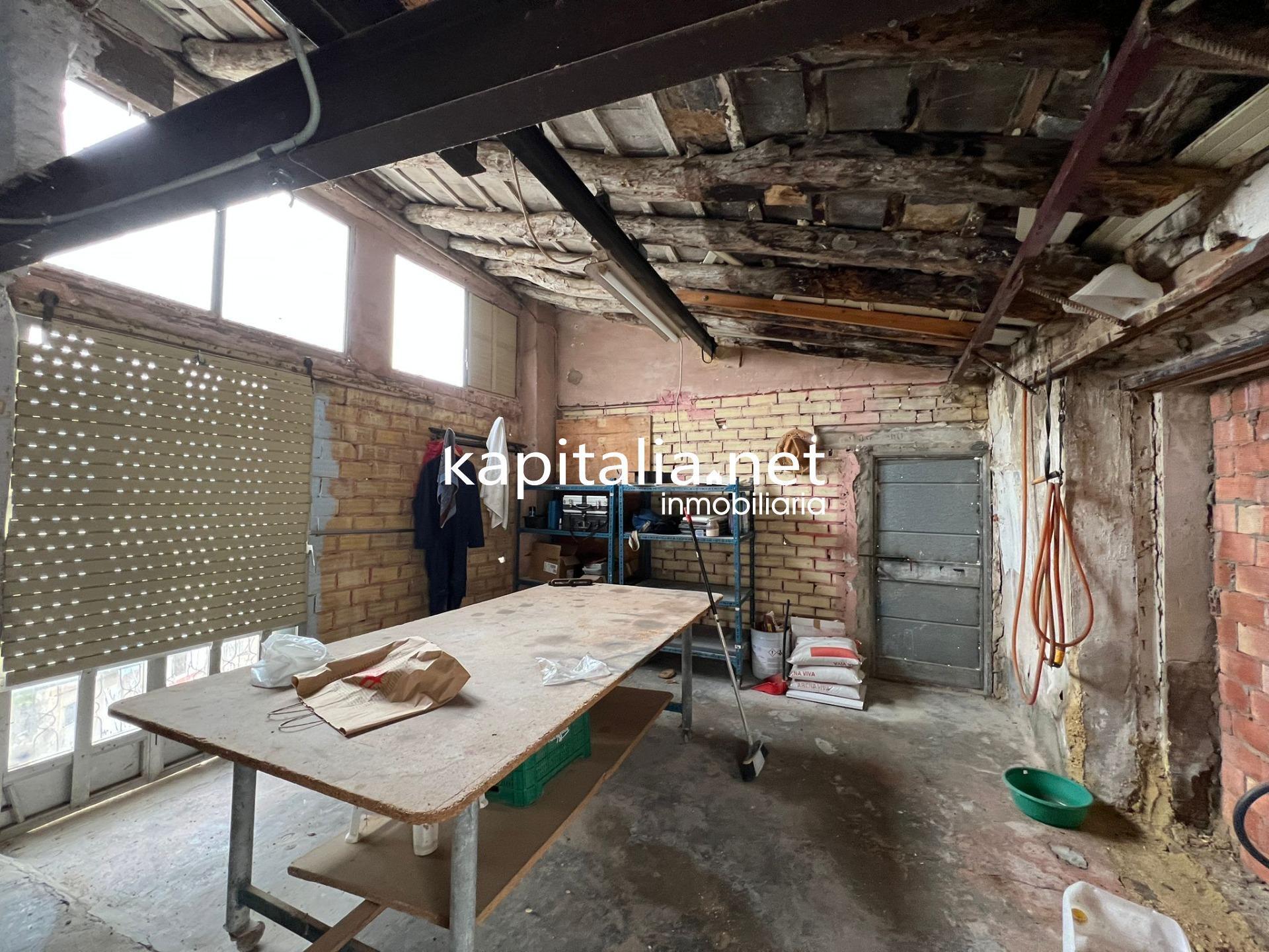 Local commercial dans Ontinyent, Valencia à vendre Photo principale– Image 1 sur 10