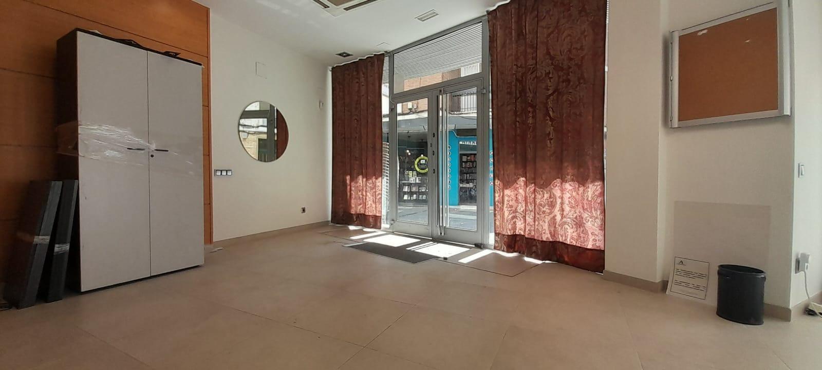 Local commercial dans Córdoba, Córdoba à louer Photo intérieure– Image 1 sur 26