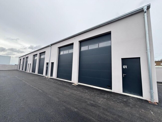 Plus de détails pour 11 Rue Louis Delage, Vigneux-de-Bretagne - Local d'activités à louer