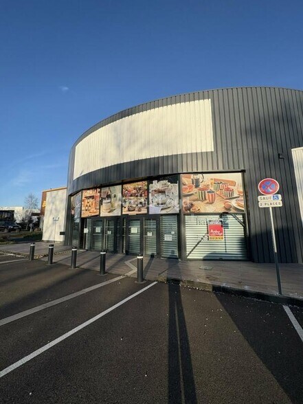 Local commercial dans Vendenheim à louer - Photo de l’immeuble – Image 2 sur 11