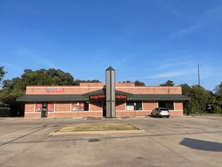 Plus de détails pour 1400 N Center St, Bonham, TX - Local commercial à louer