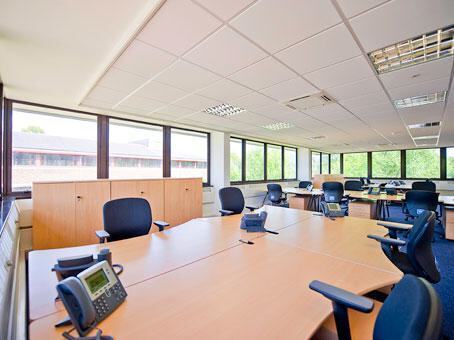 Worthing Rd, Horsham à louer - Photo de l’immeuble – Image 3 sur 6