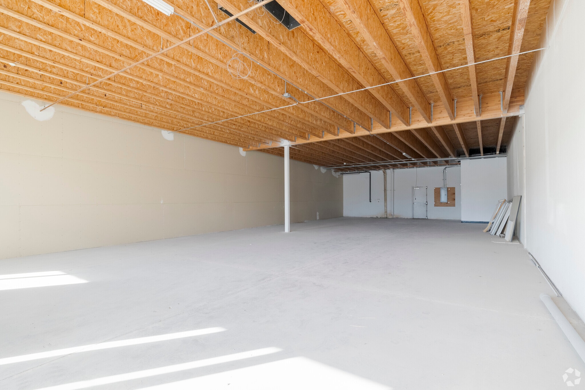 4645 E Broadway Rd, Phoenix, AZ à louer Photo intérieure– Image 1 sur 3