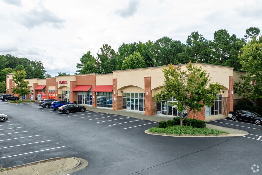 3400 New Birch Dr, Raleigh, NC à louer - Photo de l’immeuble – Image 3 sur 12