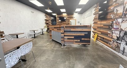 6005-6007 Wade Hampton Blvd, Taylors, SC à louer Photo intérieure– Image 1 sur 5