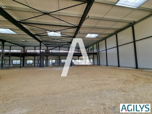 Plus de détails pour 89 Rue De L'Innovation, Moissy-Cramayel - Local d’activités à vendre