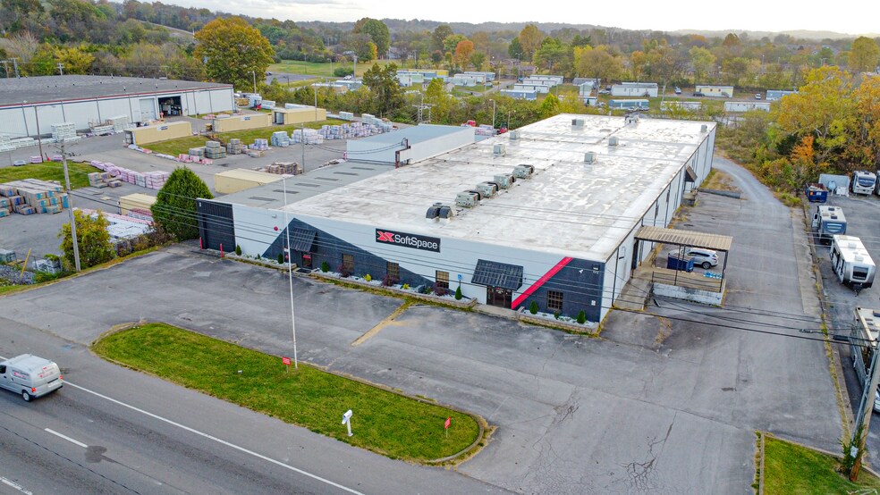 1512 Nashville Hwy, Columbia, TN à louer - Photo de l’immeuble – Image 1 sur 98