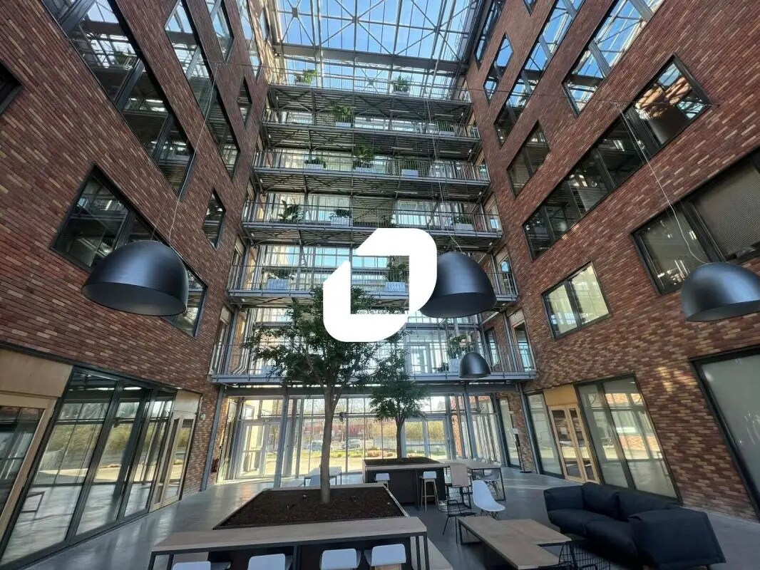 2 Boulevard Des Bâtisseurs, Roubaix à louer Photo de l’immeuble– Image 1 sur 18