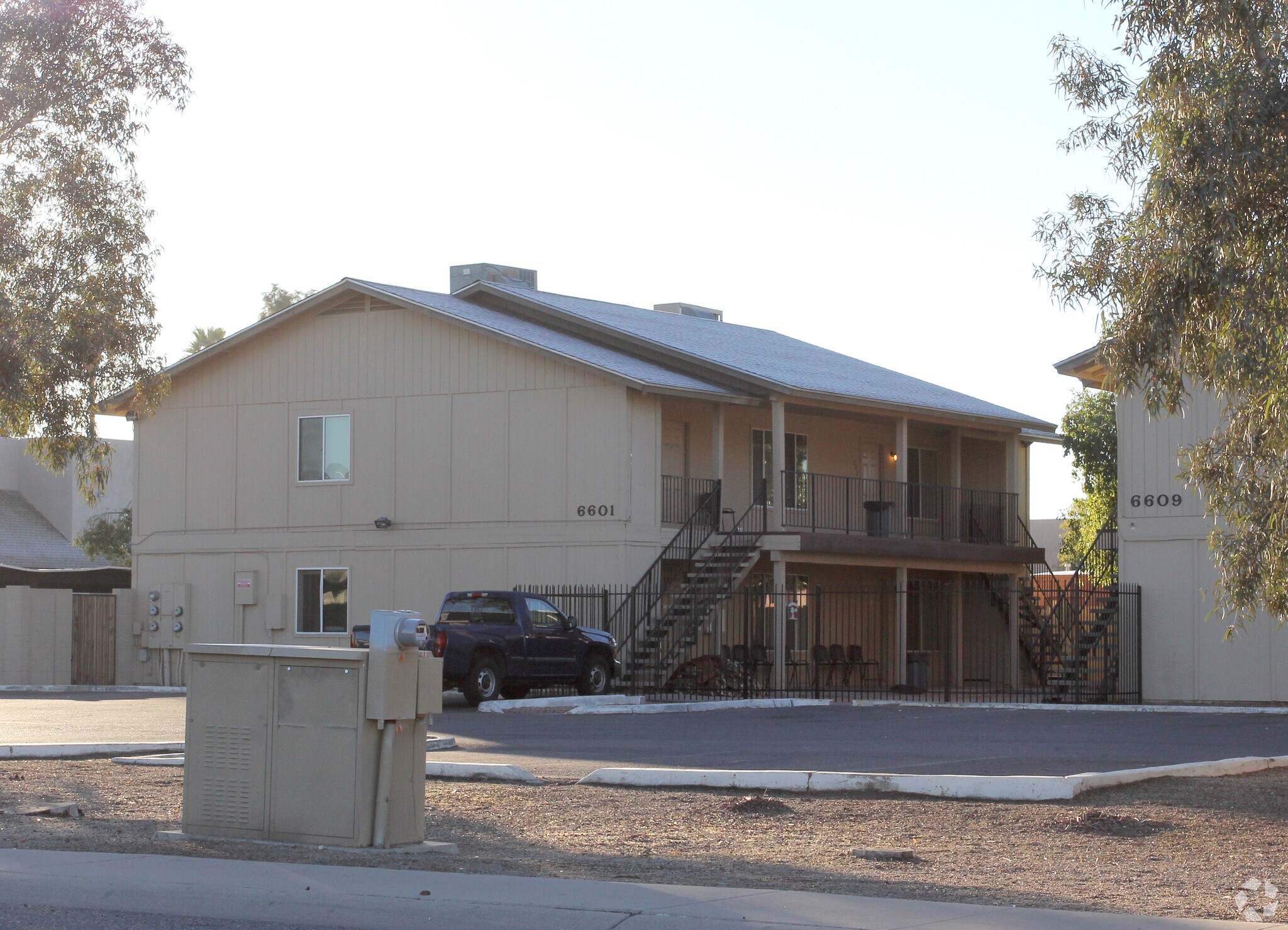 6601-6609 W Ocotillo Rd, Glendale, AZ à vendre Photo principale– Image 1 sur 4