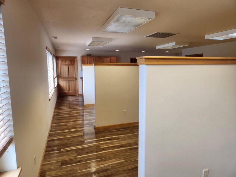 251 Edelweiss Dr, Bozeman, MT à louer - Photo intérieure – Image 3 sur 5