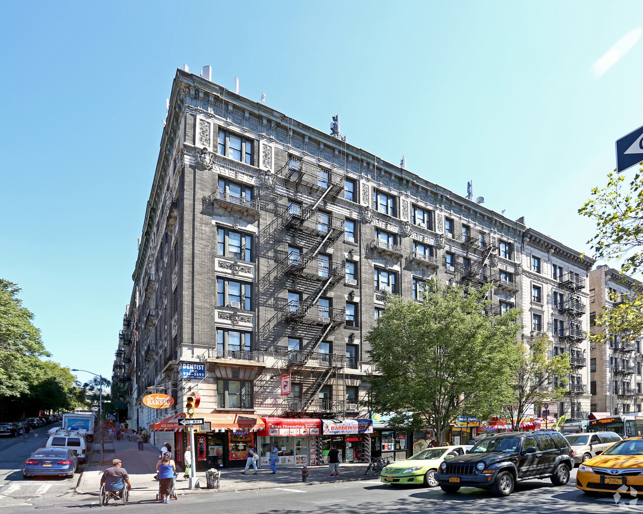 3350-3362 Broadway, New York, NY à louer Photo principale– Image 1 sur 8