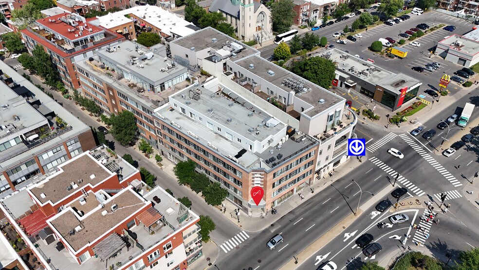 7345 Boul Saint-Laurent, Montréal, QC à vendre - Photo de l’immeuble – Image 2 sur 23