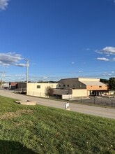 305 5th St, Huntington, WV à louer Photo de l’immeuble– Image 2 sur 12