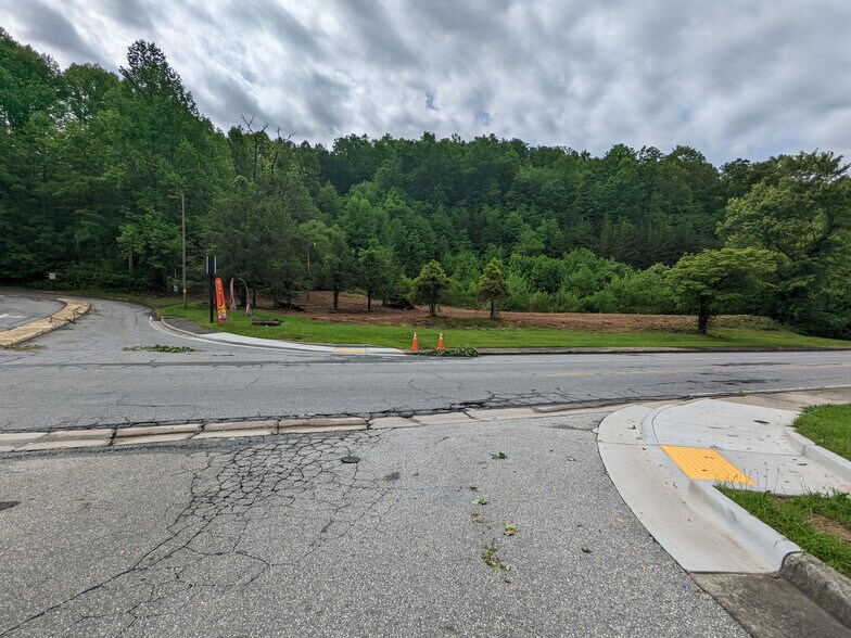 00 Grindstaff Cove Rd, Sylva, NC à vendre - Photo de l’immeuble – Image 3 sur 8
