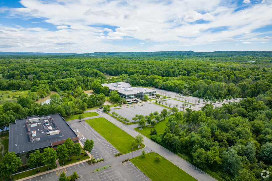 120 Eagle Rock Ave, East Hanover, NJ à louer - Aérien – Image 3 sur 15