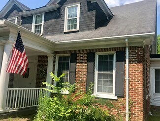 Plus de détails pour 2065 Chub Lake Rd, Roxboro, NC - Santé à vendre