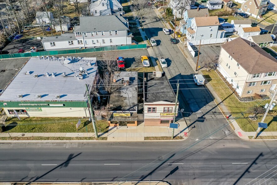 511 W Westfield Ave, Roselle Park, NJ à vendre - Photo de l’immeuble – Image 2 sur 25