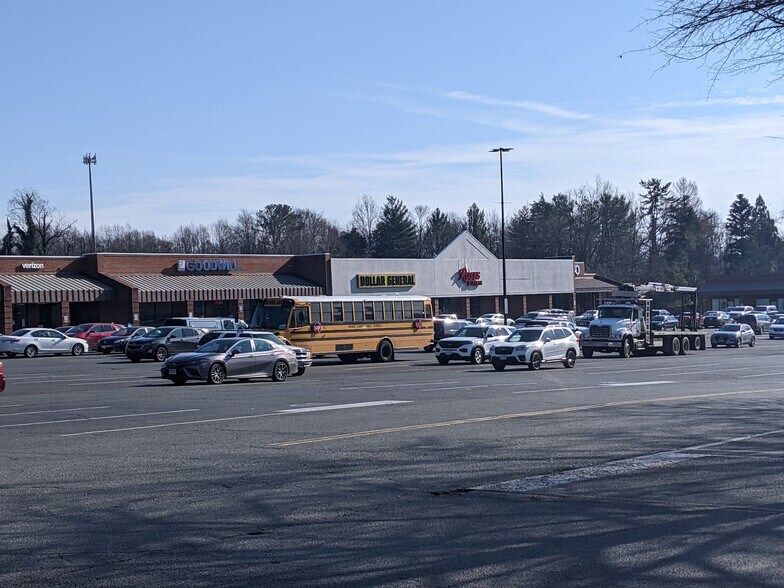 533-591 N Madison Rd, Orange, VA à louer - Photo de l’immeuble – Image 1 sur 3