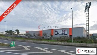 Plus de détails pour Local d'activités à louer