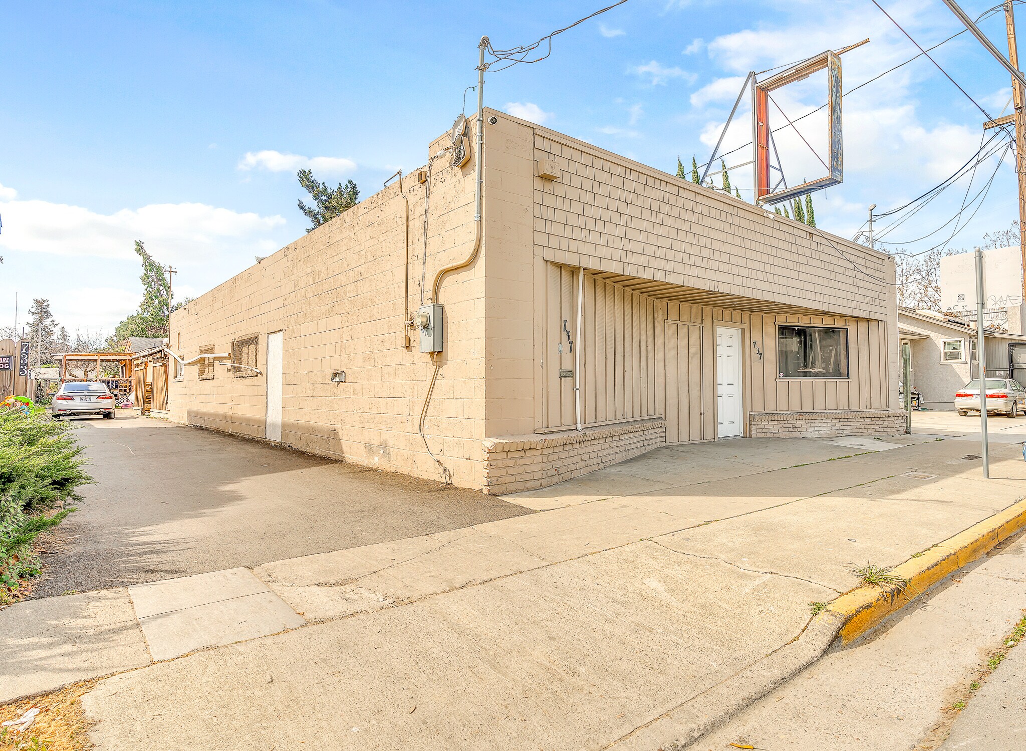 737 Stockton Ave, San Jose, CA à vendre Photo de l’immeuble– Image 1 sur 19