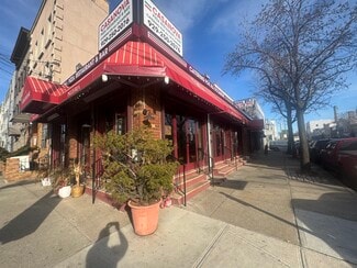 Plus de détails pour 338 McGuinness Blvd, Brooklyn, NY - Local commercial à louer