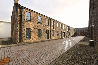Kintail House, The Barracks, Forthside Way, Stirling à louer Photo de l’immeuble– Image 1 sur 8