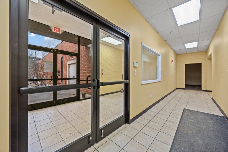 67 Biesecker Rd, Lexington, NC à vendre - Photo de l’immeuble – Image 3 sur 9